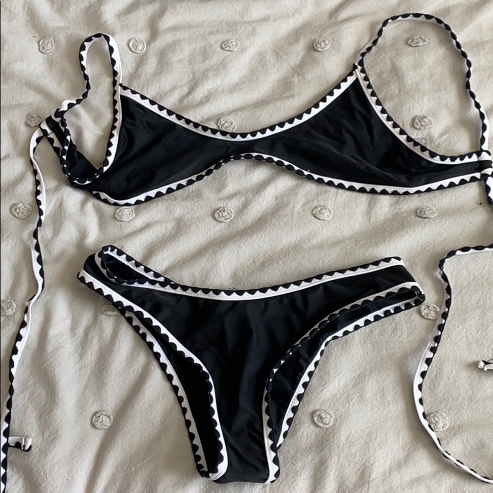 SHEIN Black and White Swimsuit Set - Size S